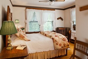 Chambre double, 1 grand lit (Oak) | Literie de qualité, décor unique, ameublement unique