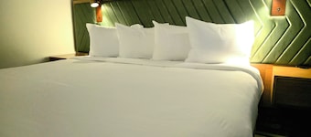 Penn Lodge Hotel & Suites