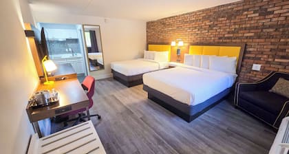 Penn Lodge Hotel & Suites