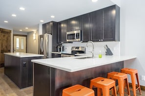 Townhome, 3 Bedrooms | Private kitchen | Fridge, microwave, oven, dishwasher - Promontory 6 3 Bedroom Townhouse by RedAwning (Steamboat Springs)