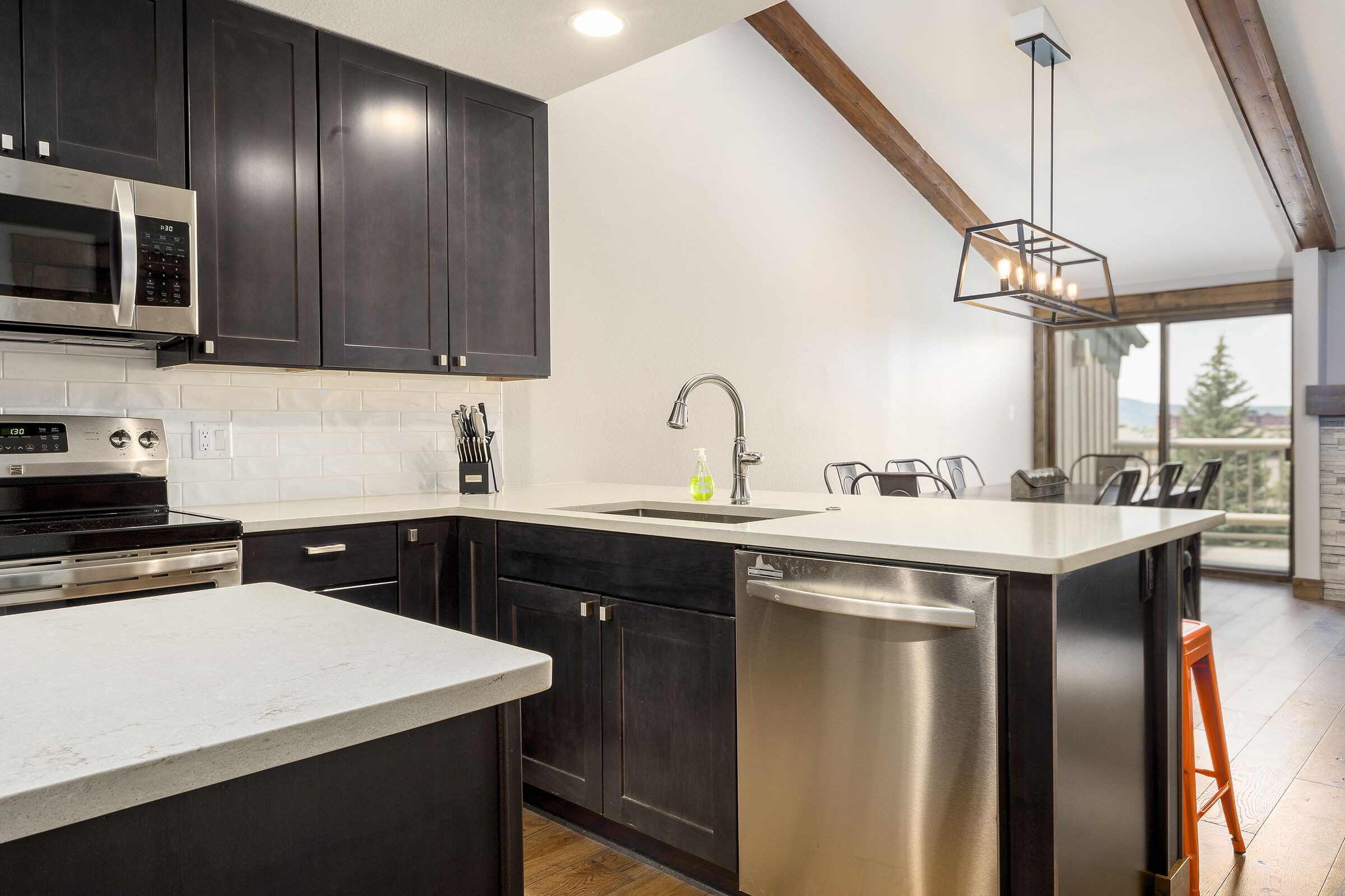 타운홈, 침실 3개 | 전용 주방 | 냉장고, 전자레인지, 오븐, 식기 세척기