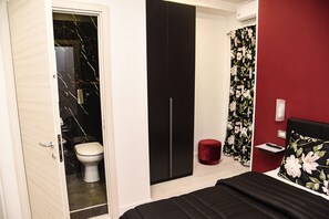 Double or Twin Room | Minibar, cots/infant beds, rollaway beds, free WiFi
