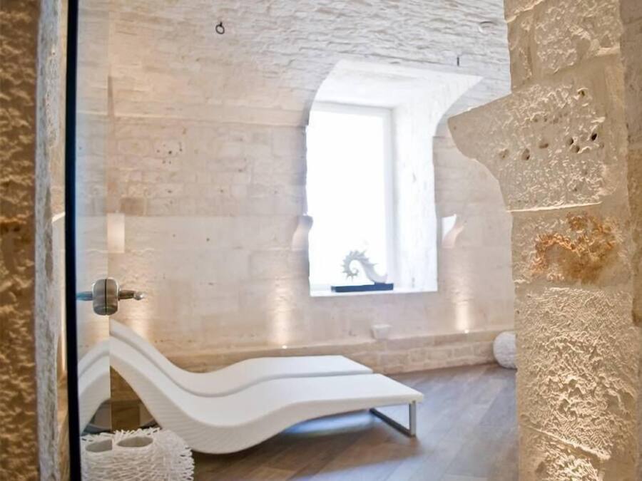 Turkish bath/hammam, body treatments, hot stone massages