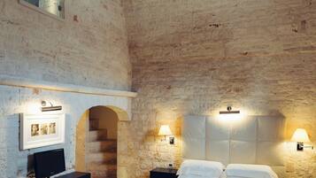 1 bedroom, premium bedding, down duvets, free minibar