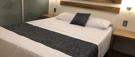 Minibar, iron/ironing board, free WiFi, bed sheets