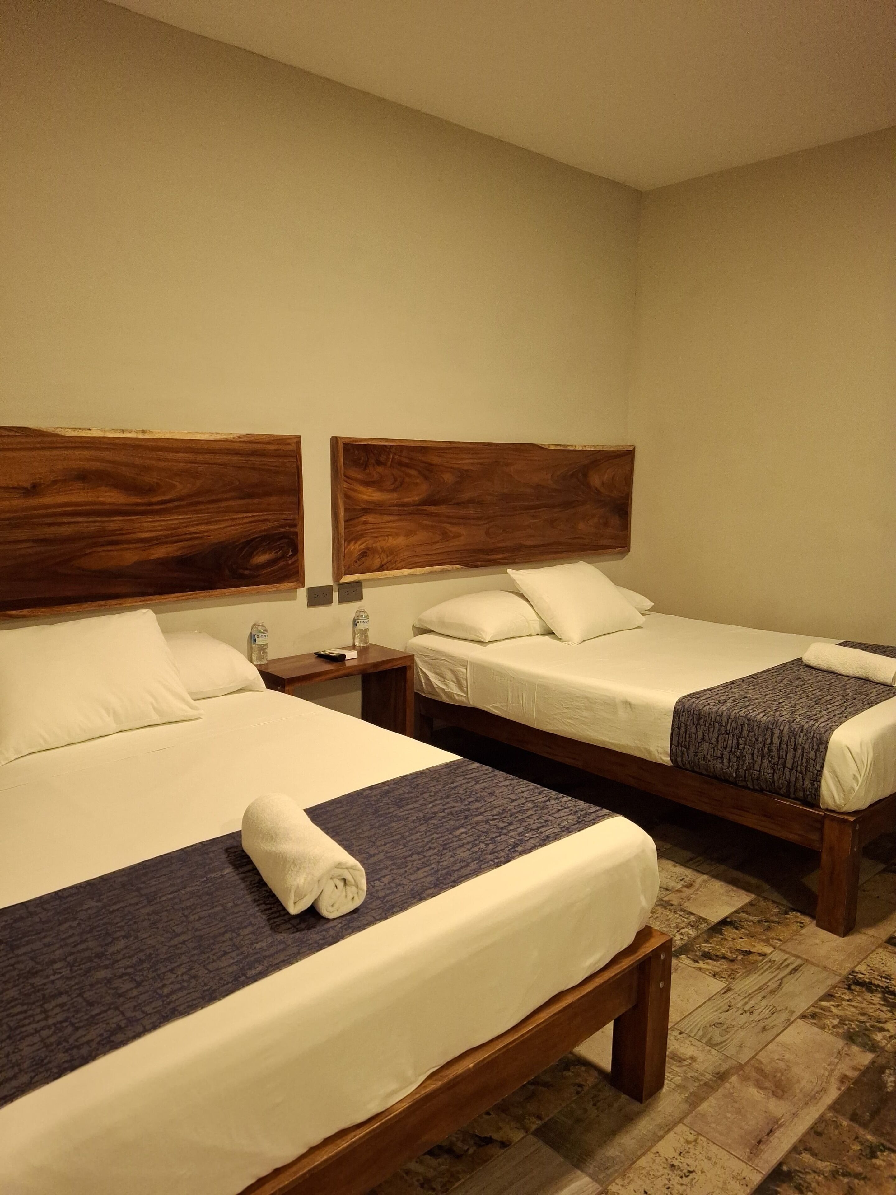 家庭開放式套房 | 迷你吧、熨斗/熨衣板、免費無線上網、床單