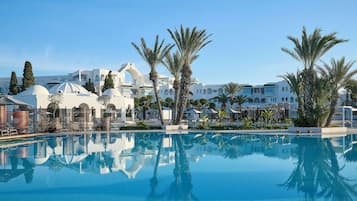2 outdoor pools, pool umbrellas, pool loungers
