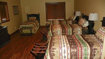 Quadruple Room, Multiple Beds, Private Bathroom | Free WiFi, bed sheets