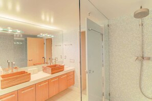 Shower, hair dryer - Spacious Luxury Historic Loft in Downtown SF (San Francisco)