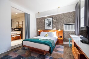 Classic Studio | 2 bedrooms, premium bedding, minibar, in-room safe