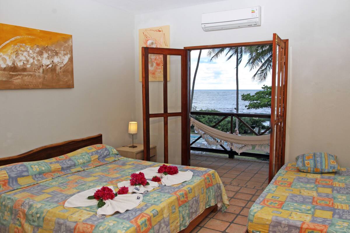 standard room | minibar, desk, iron/ironing board, free wifi