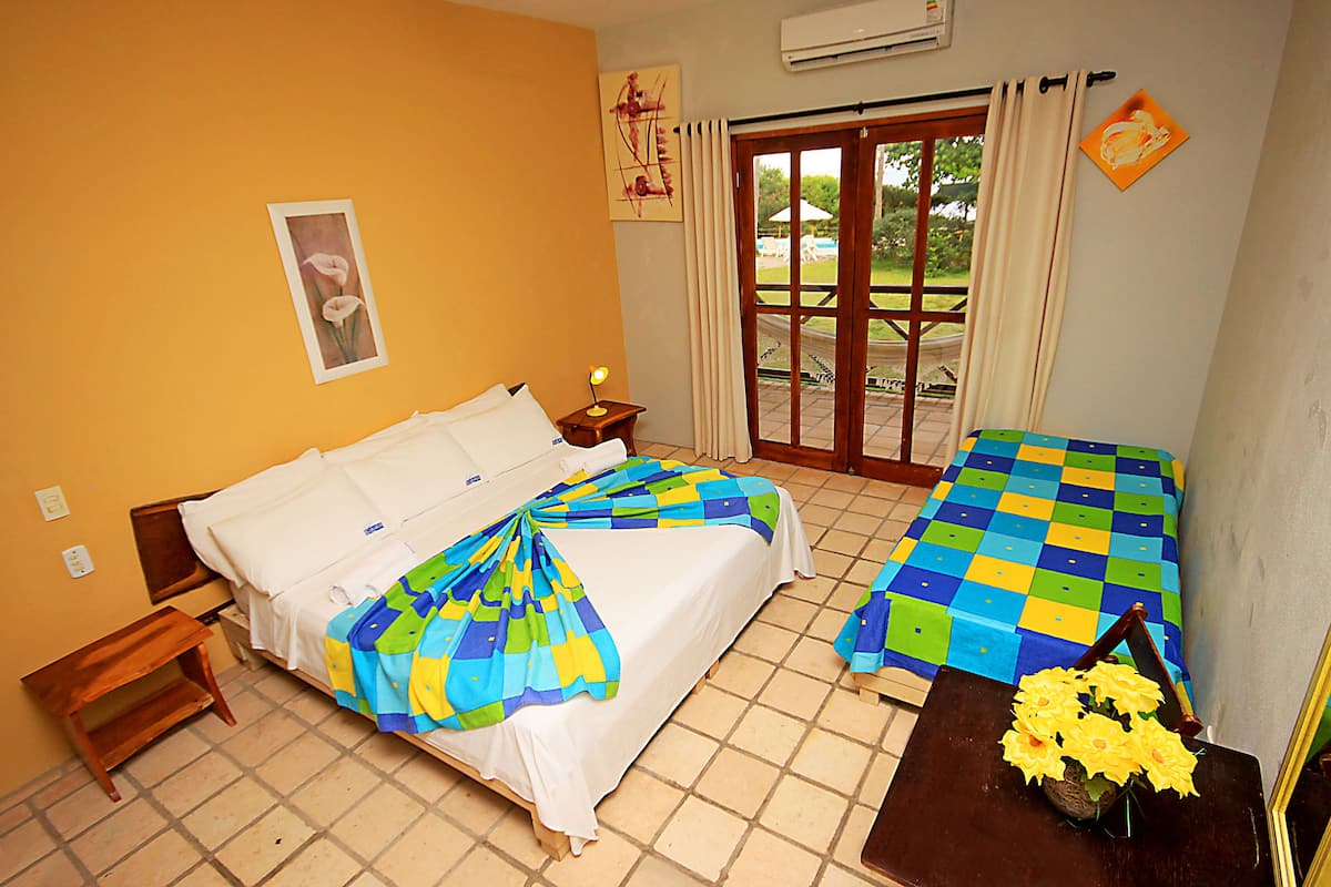 standard room | minibar, desk, iron/ironing board, free wifi