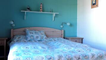 3 bedrooms, iron/ironing board, WiFi