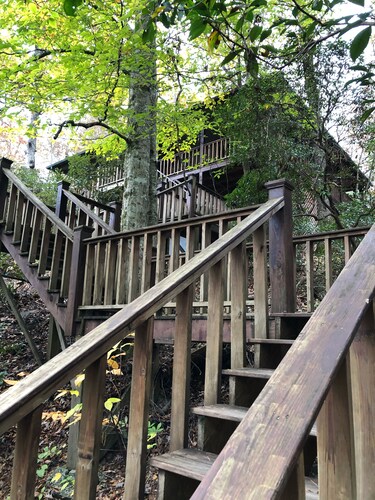 Creeksong ..... nimi sanoo kaiken.