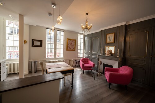 La Maison des Cochers- 1rst floor apartment- 1 stair -