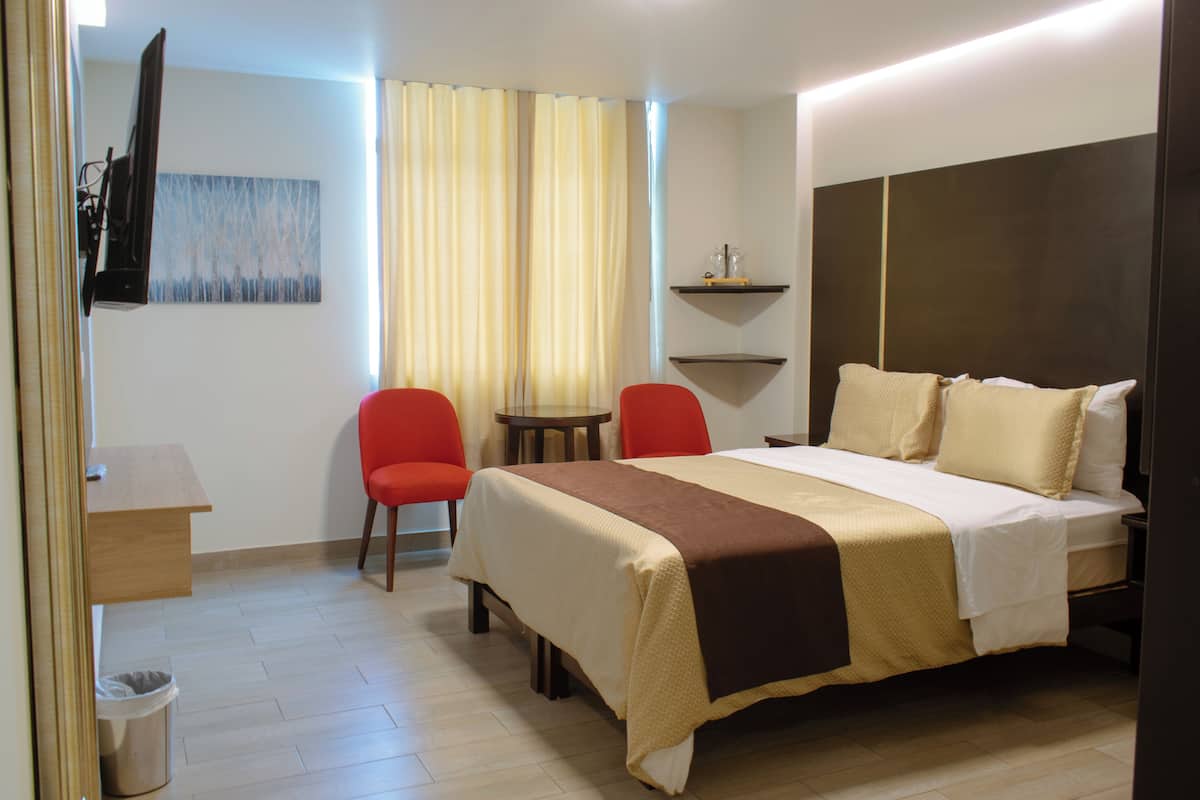 Chambre Deluxe, 1 trÚs grand lit, non-fumeur, salle de bain privée | Literie de qualité, couette en duvet