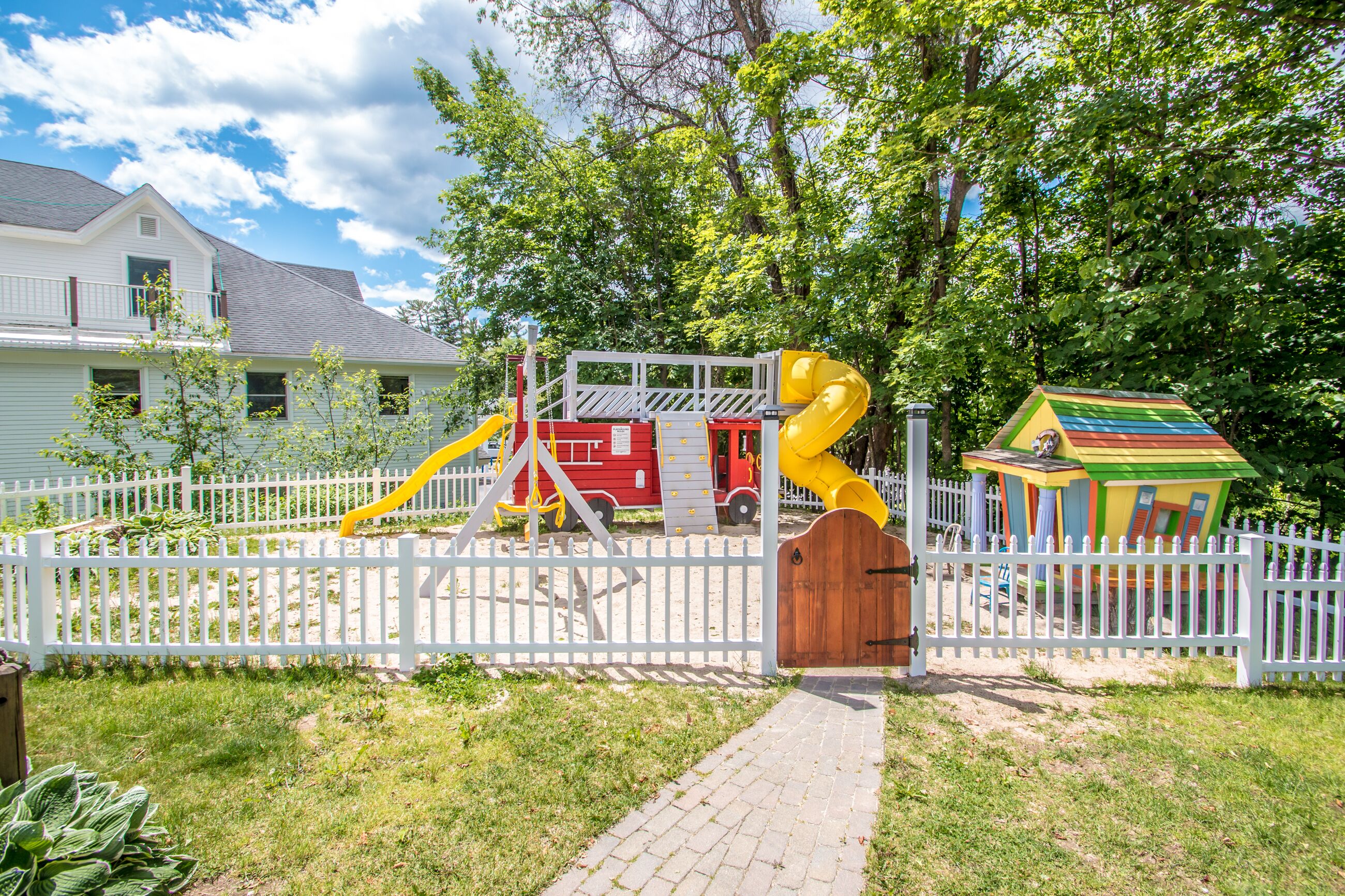 children’s play area – outdoor