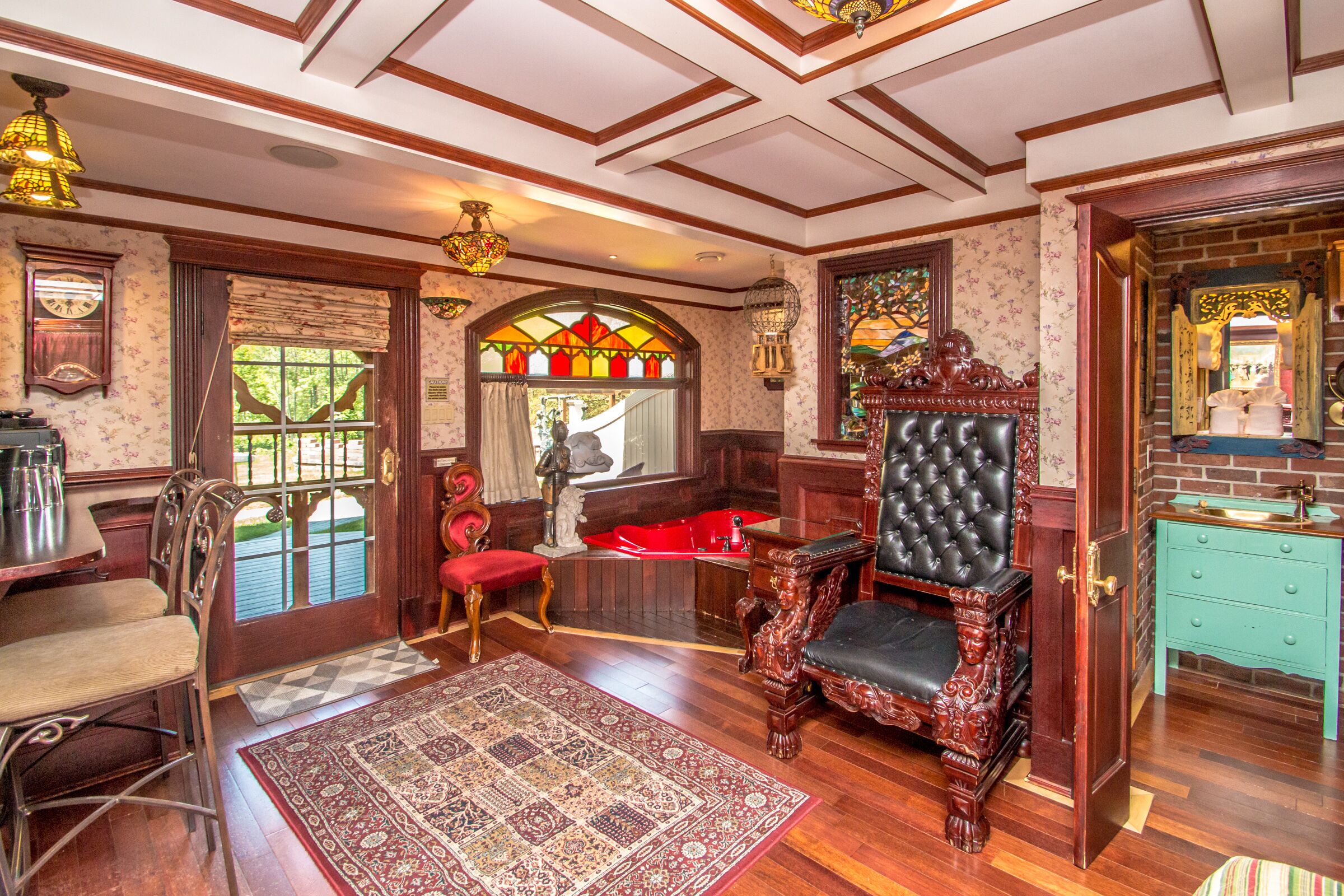 deluxe suite (victorian spa ) | 1 bedroom, premium bedding, individually decorated