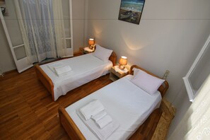 Apartment, Multiple Beds, Non Smoking | 1 bedroom, laptop workspace, soundproofing, iron/ironing board