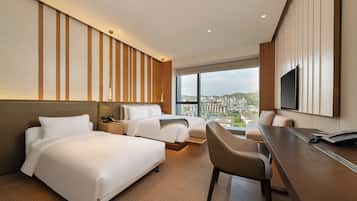 Ropa de cama de alta calidad, camas con pillow-top y minibar