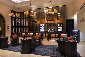 3 restaurantes, cocina internacional