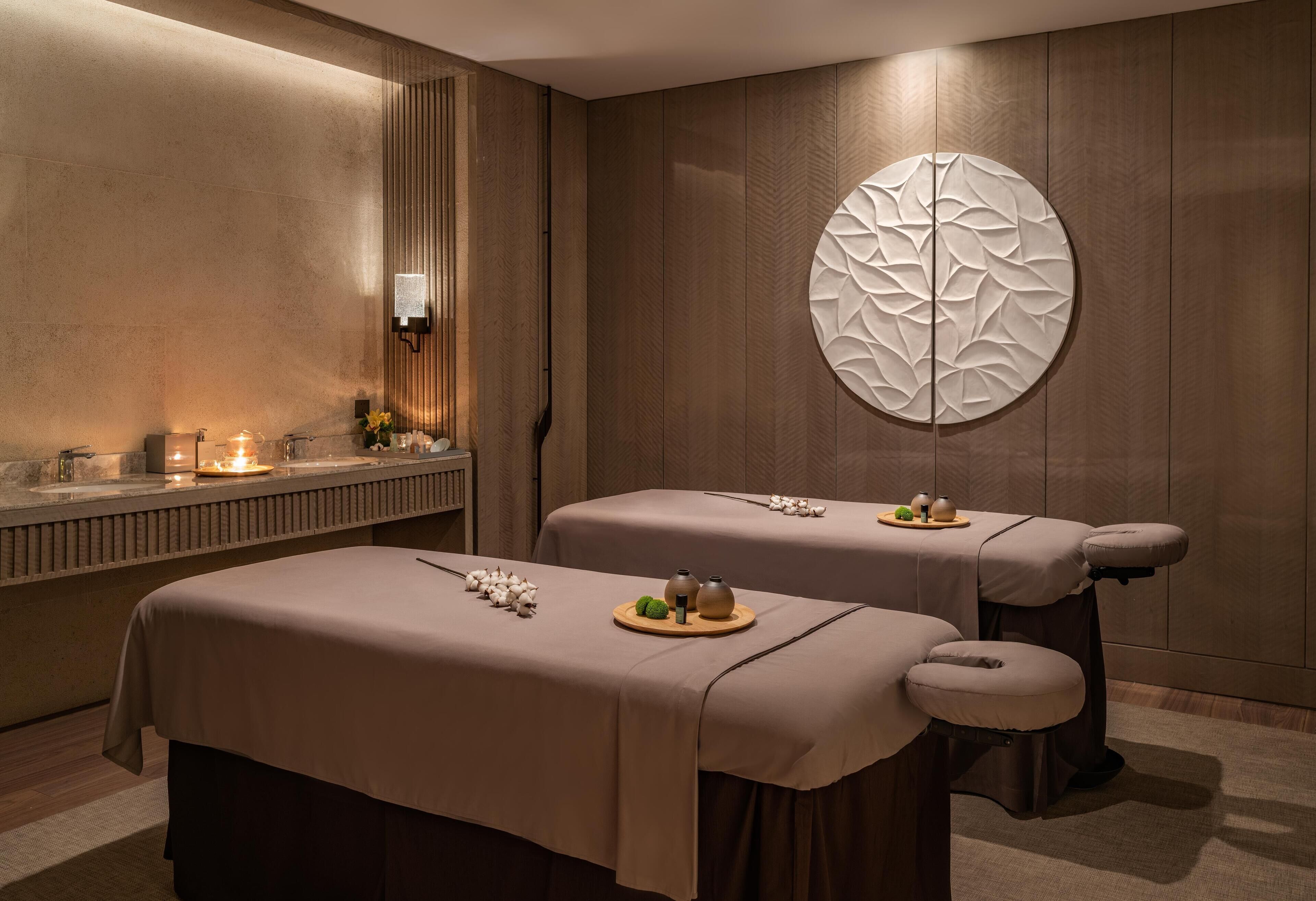 Couples treatment room(s), sauna, body treatments, aromatherapy