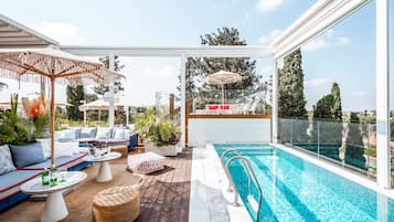 Sæsonbestemt udendørs pool