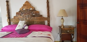Design Double Room, 1 King Bed, Accessible | Egyptian cotton sheets, down comforters, memory foam beds - Jamaica Villa Sweetsap (Montego Bay)