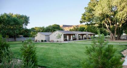 Zion's Camp and Cottages