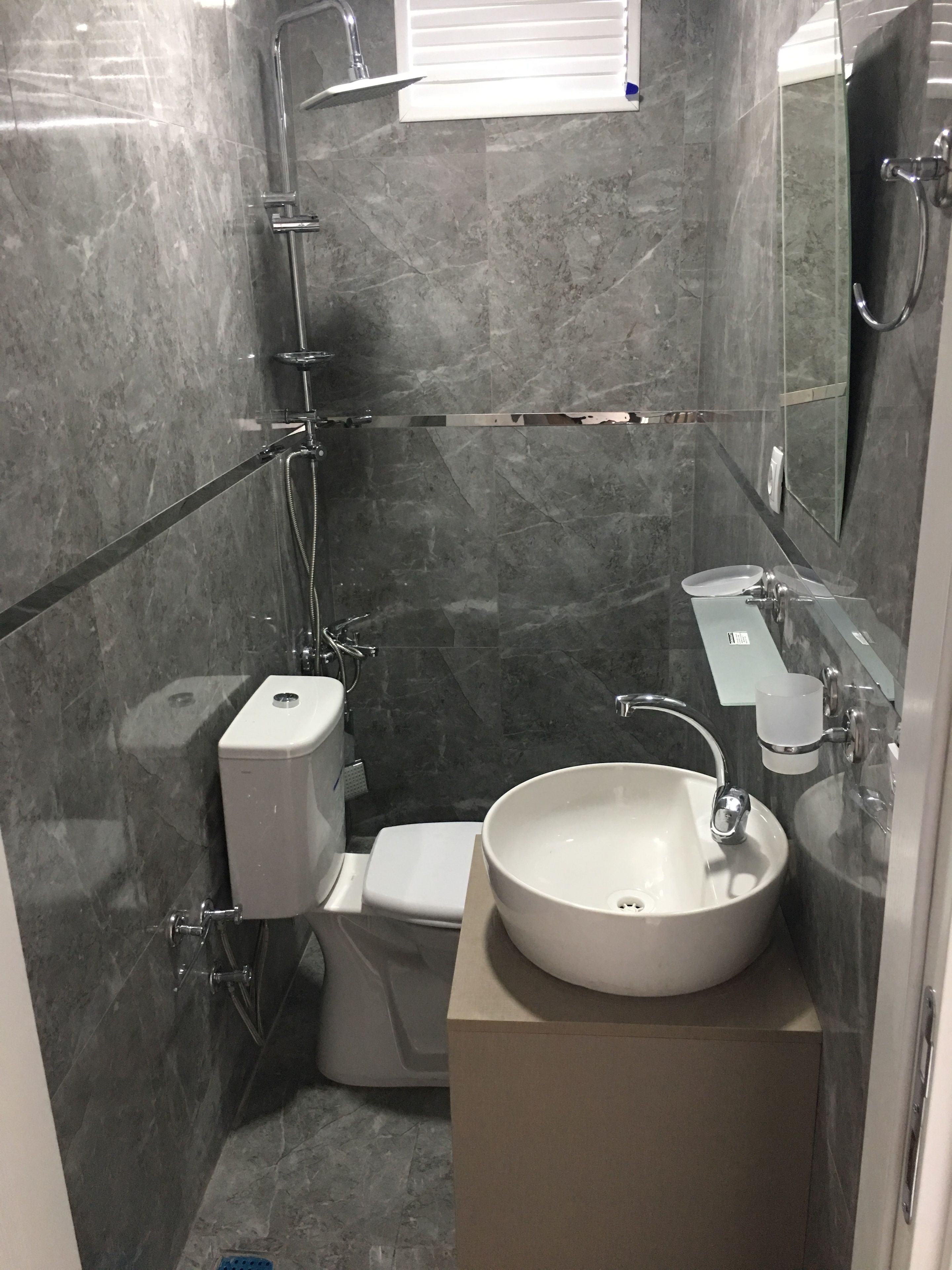 Shower, free toiletries, hair dryer, bathrobes