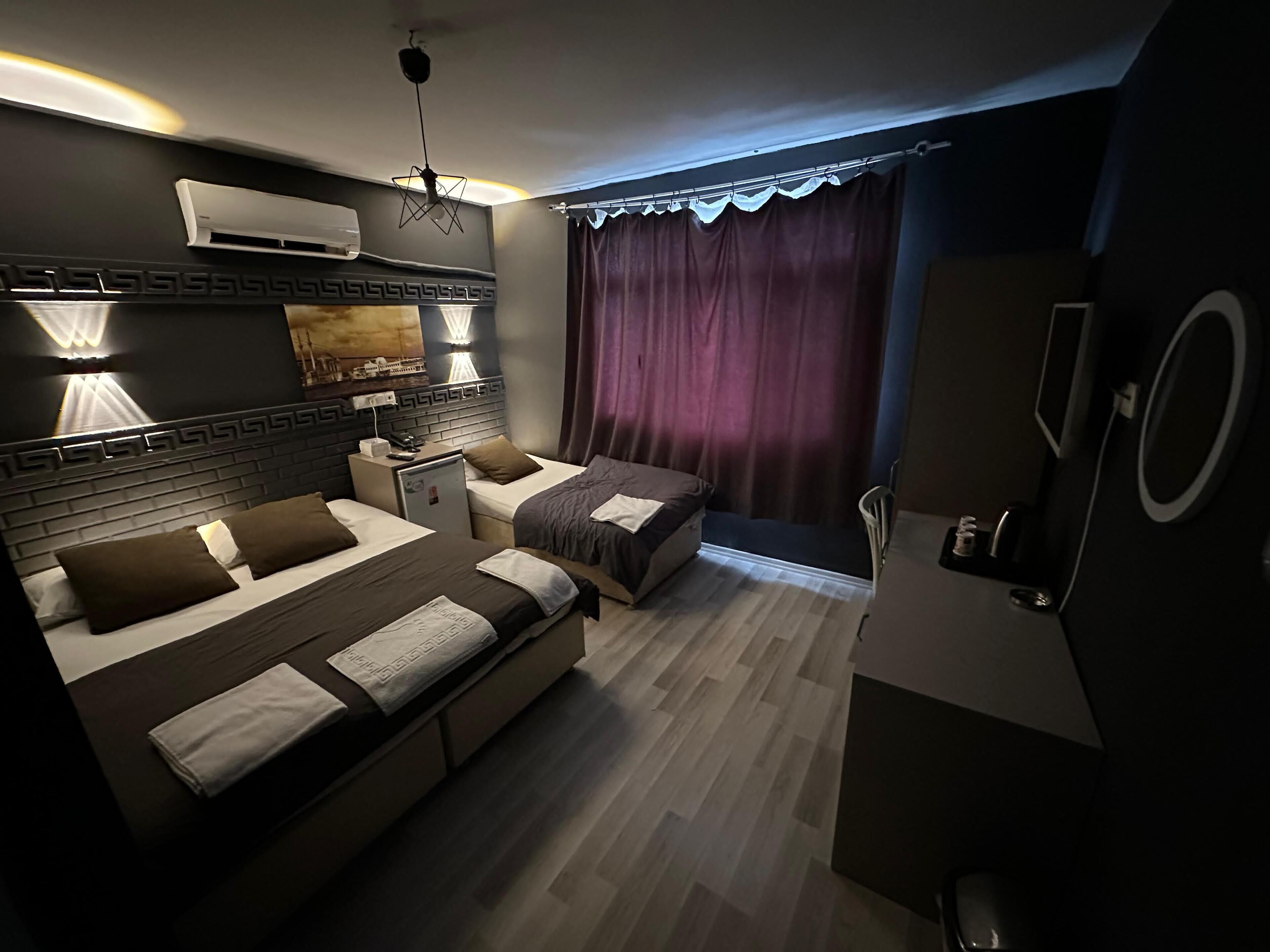 三人房 | 迷你吧、遮光窗帘、隔音、免费 WiFi