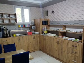 Desayuno buffet incluido todos los días 