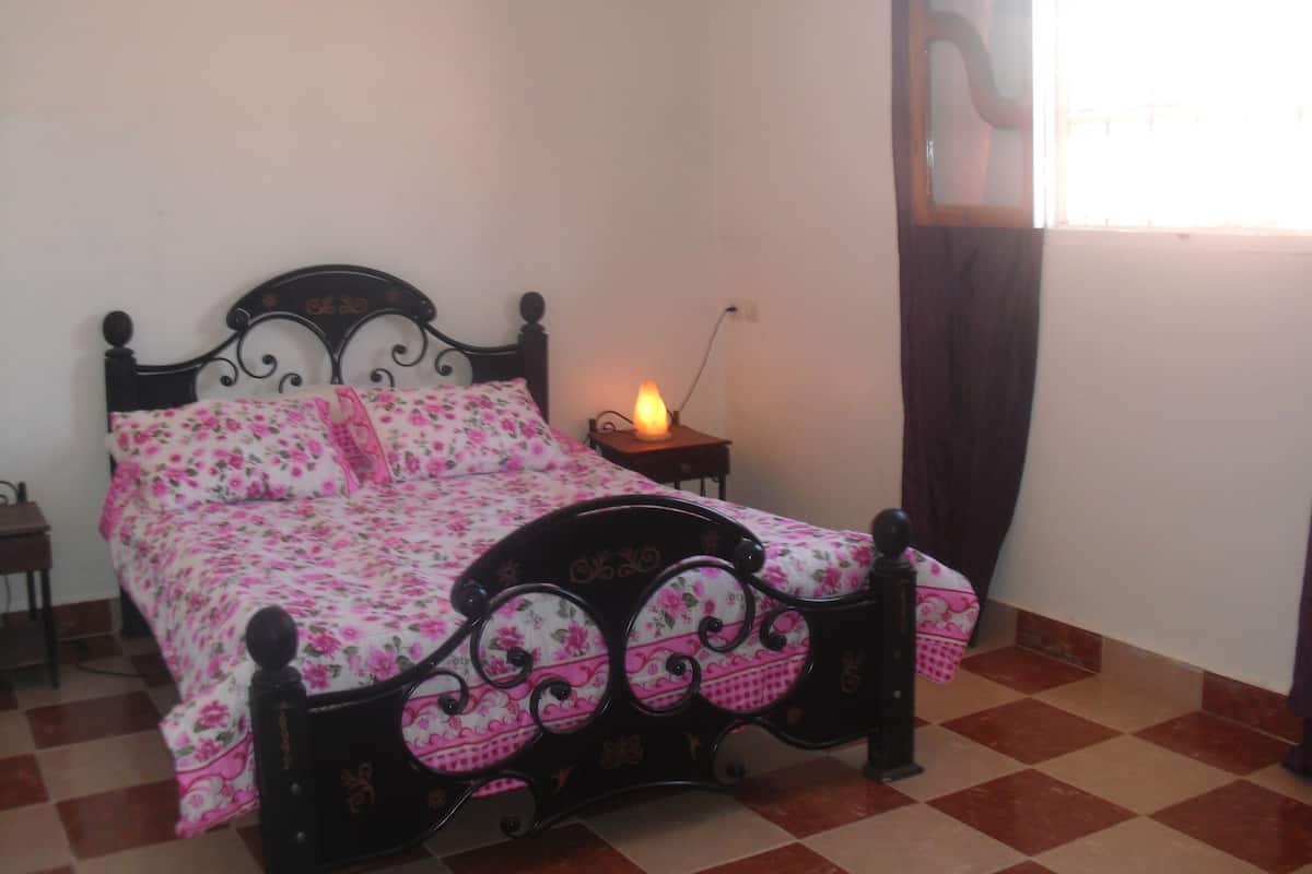 Apartment, 2 Bedrooms, Non Smoking | 2 bedrooms, blackout drapes, iron/ironing board, rollaway beds