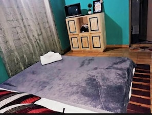 1 habitación, wifi gratis y ropa de cama 