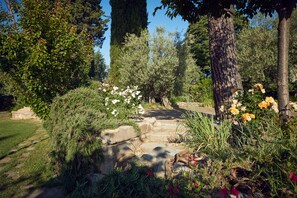Exterior detail - Le Balze, Appartamenti e Camere in Villa, con Parco e Piscina, alle porte di Perugia (Perugia)
