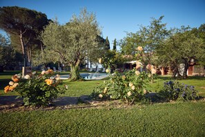 Exterior - Le Balze, Appartamenti e Camere in Villa, con Parco e Piscina, alle porte di Perugia (Perugia)