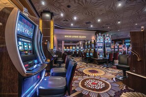 Casino - StripViewSuites at Signature (Las Vegas)