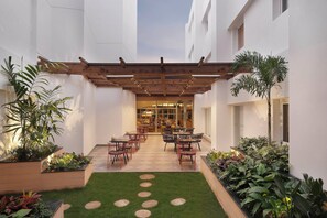 Frühstück, Mittagessen, internationale Küche, Speisen im Freien 