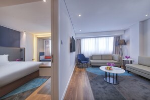 Minibar, in-room safe, desk, blackout drapes