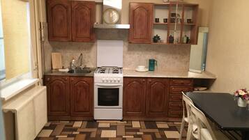 Family Cottage, 1 Bedroom | Private kitchen | Fridge, microwave, oven, stovetop