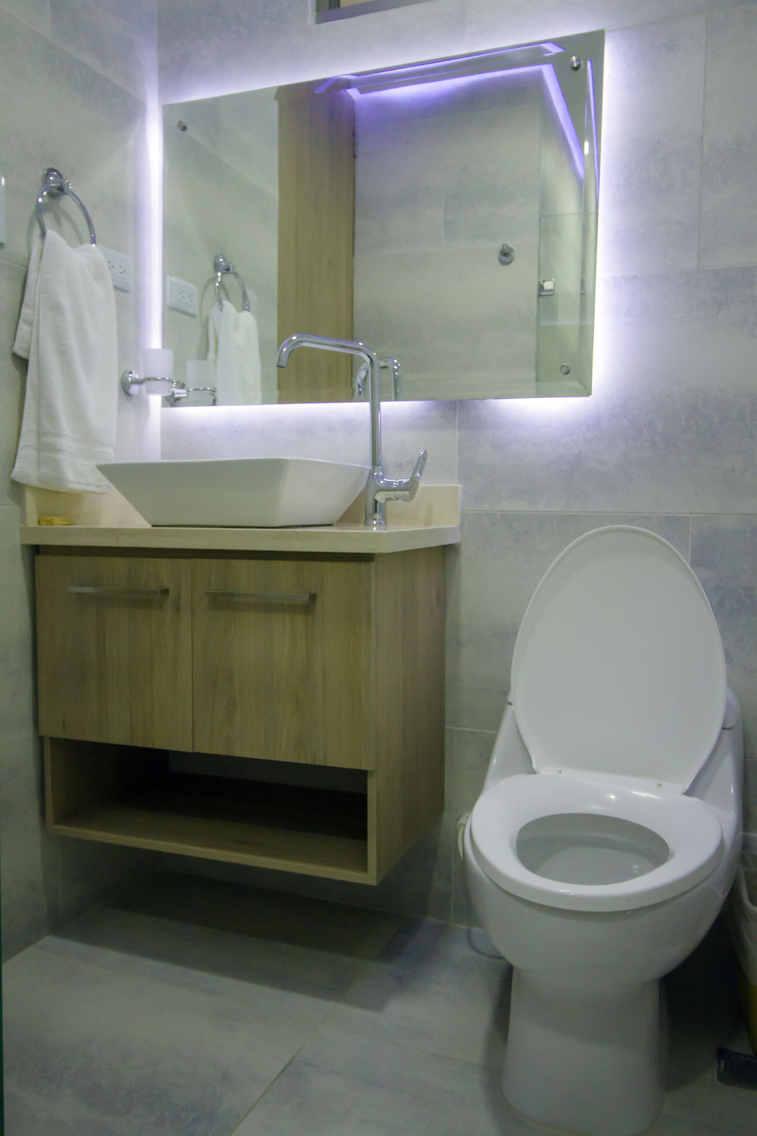 premium double room single use, 1 double bed, non smoking | bathroom | shower, towels