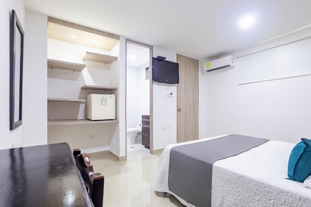 premium double room single use, 1 double bed, non smoking | 1 bedroom, egyptian cotton sheets, blackout curtains, free wifi