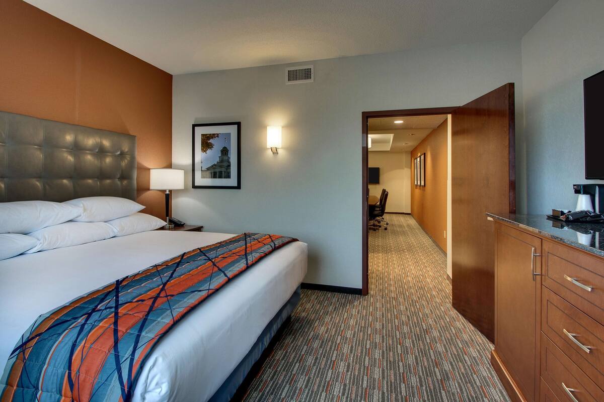 suite, 1 king bed, accessible, refrigerator & microwave (2 rooms, board room table, roll in) | meeting facility