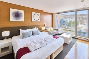 Yama Shizen Condo 3 Bedrooms Penthouse | In-room safe, soundproofing, iron/ironing board, free cots/infant beds - Niseko Central Condominiums (Kutchan)