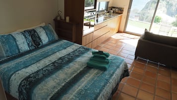 1 bedroom, iron/ironing board, free WiFi, bed sheets