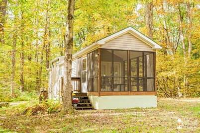 Dreams Park/All Star Getaway! Cottage #1- Old World Village