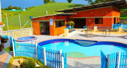 Hostal Valle De Las Camelias