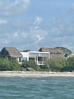 Fachada de la propiedad
