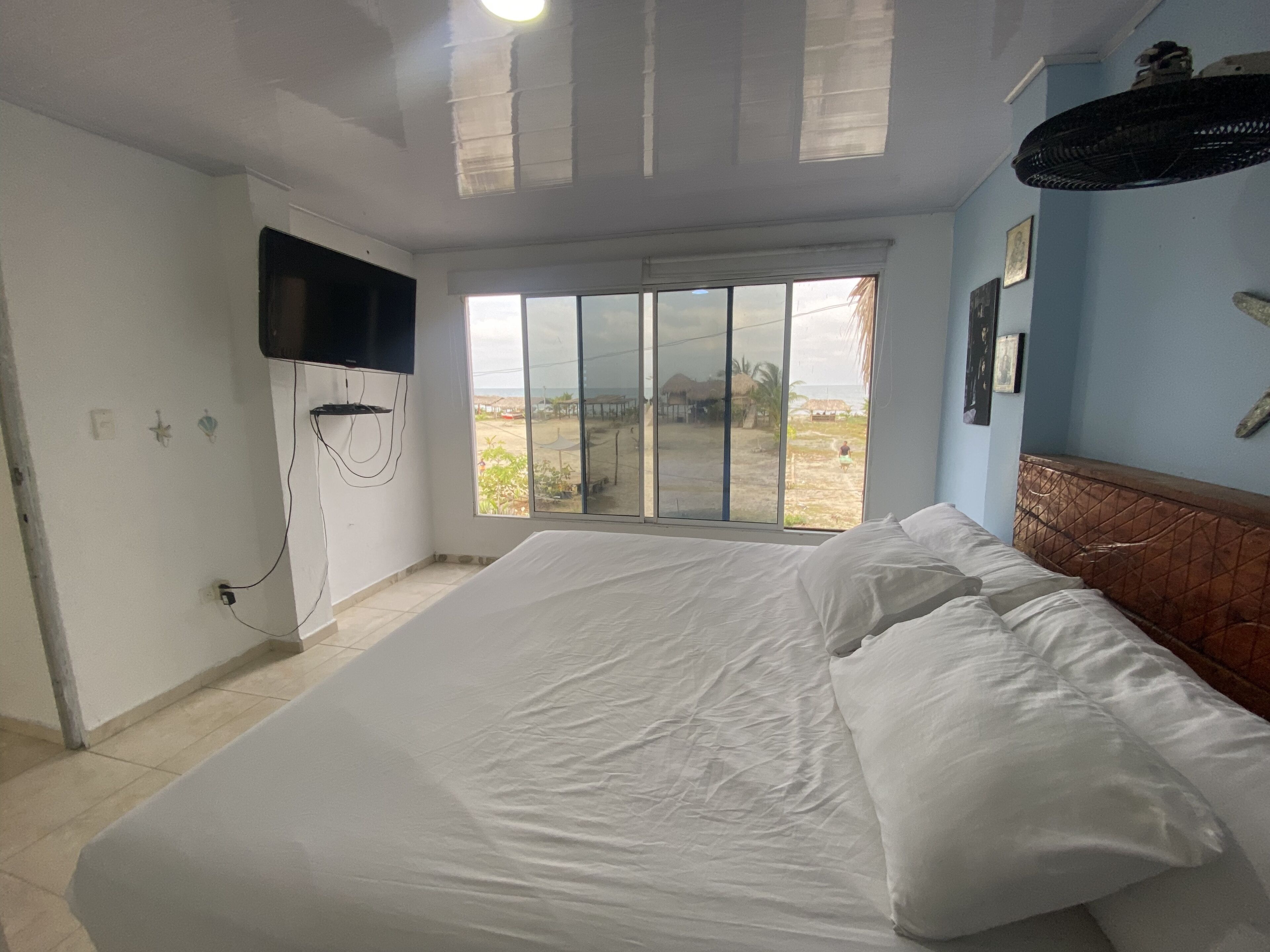 Luna Roja 14 Personas | Blackout curtains, bed sheets