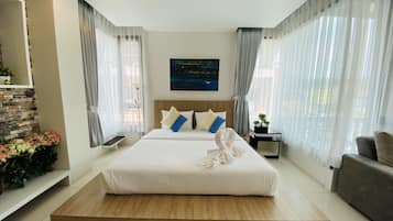 Deluxe Studio | Free minibar, in-room safe, free WiFi